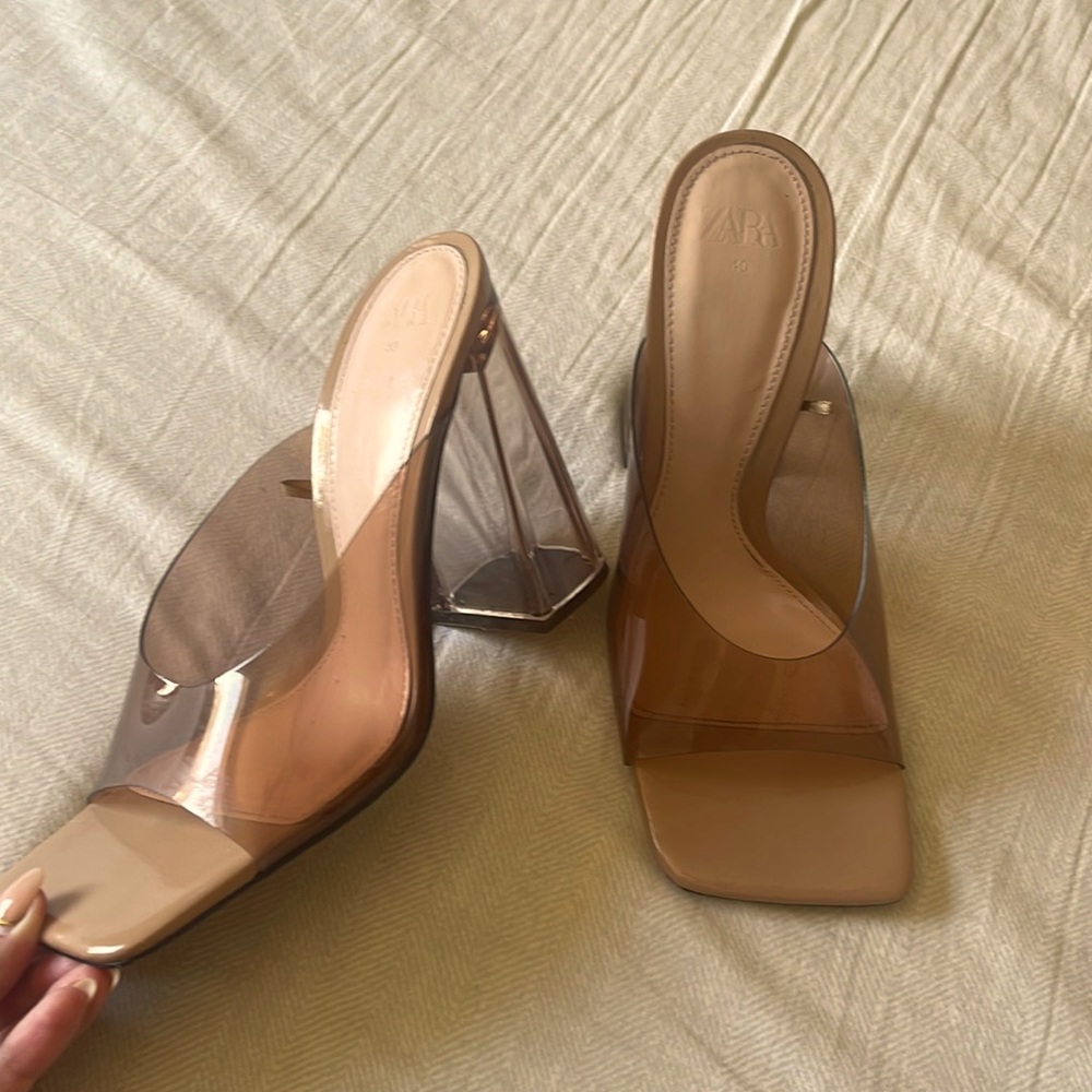 Nude pink Zara heels size 9 only worn once